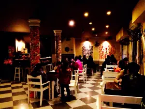 Miaow's Pizza