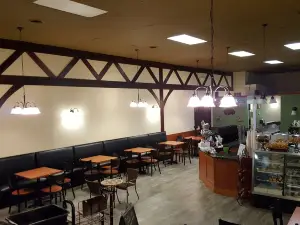 Main Street Daily Grind CAFÉ