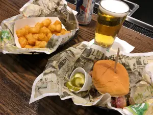 Wahlburgers