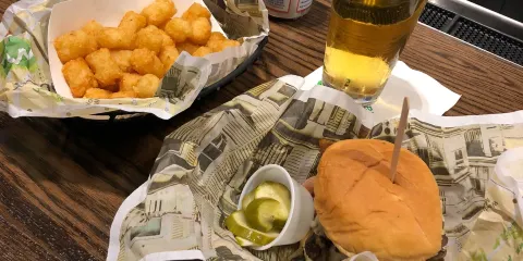Wahlburgers