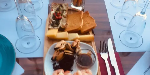 Nar Beach Bistro