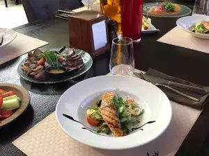 Mercedes Restaurant