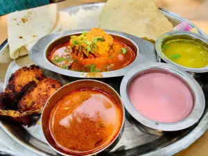 Patil Khanaval