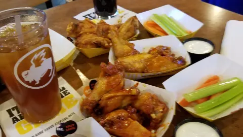 Buffalo Wild Wings in Midvale