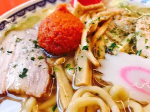 Akayuramen Ryushanhai