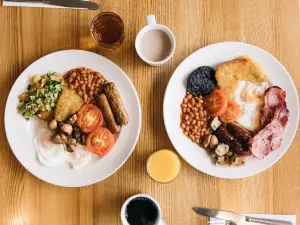 The Applecart Beefeater