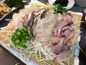 Jindong Natural Mountain Mak Sashimi