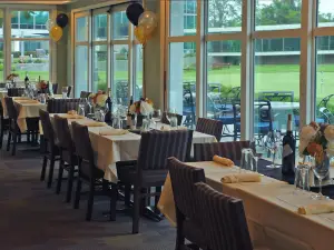 Gillette Ridge Golf Club Grill Room