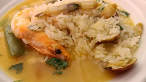 o cantinho da ribeira velha in Distretto di Setúbal