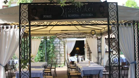Restaurant Dva Ferala in Porec