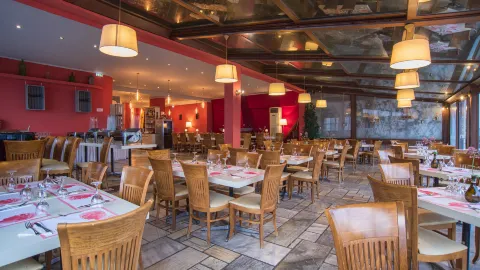 Iniohos Restaurant in Delphi