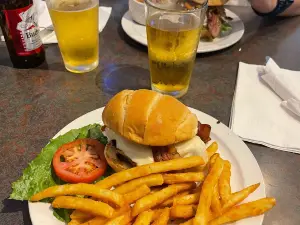 Blondie's Grill