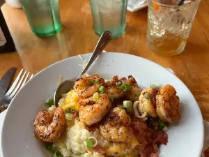 O.C. White's Seafood & Spirits