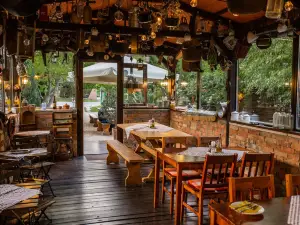 Rozmaring Kiskert Vendéglő és Pizzéria