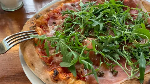 Pizzeria CRESHENDO in Rab