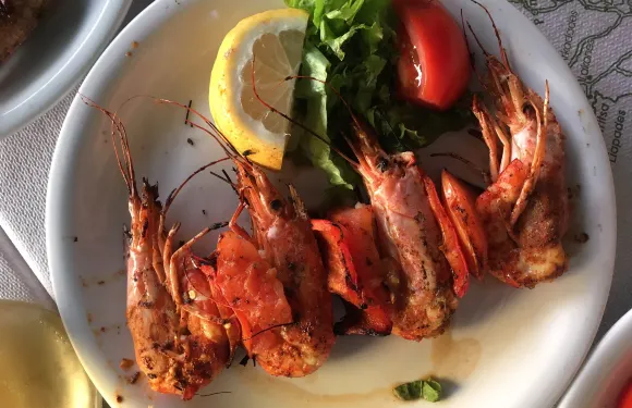 Aspros Taverna