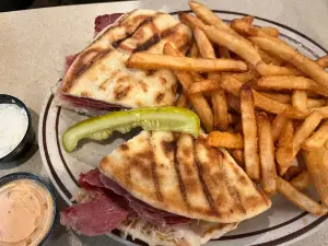 Manada Hill Diner