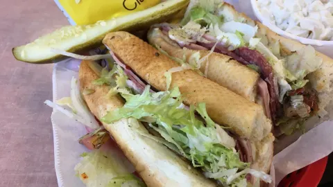 Weinberger's Deli in 그레이프바인