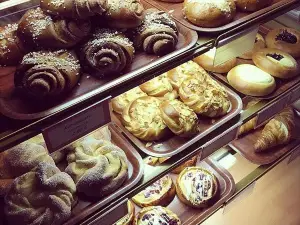 Kafet Cafe & Bakery & Bistro
