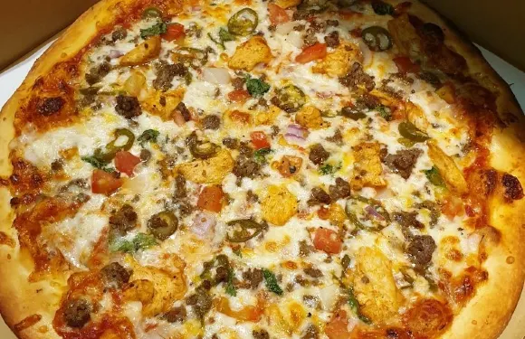 Niko's Pizzaria NY Style