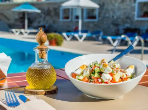 Anemos Cocktail Bar & Restaurant