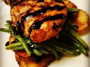 DeLucca's Italian Grill