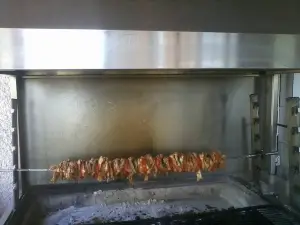 Liokipos