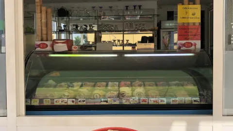 Donat Sladoledi Petrćane in 佩特坎內