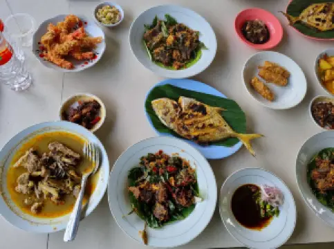 Warung Makan Hasan 3, Cabang Kreung Cut