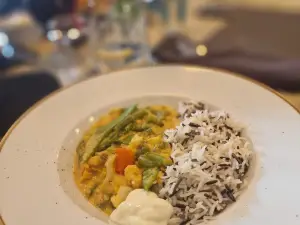 1085 Bistro