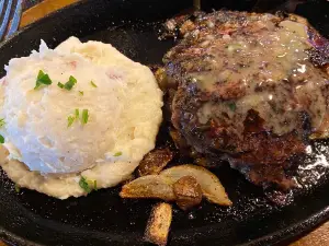 Applebee's Grill + Bar