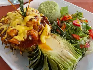 Jorges Hideaway Shrimp Shack