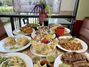 Burritos Lalo | Mexican Food