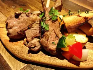 Charcoal Grill & Bar Garakutaya Nishishinjuku