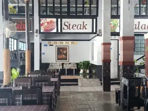 บ้านปีกไม้