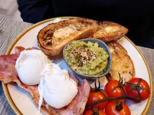 The Apple Pie Cafe and Bakery