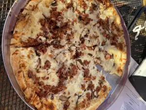Fetta Specialty Pizza & Spirits