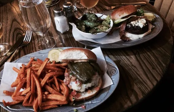 Broadway Burger Bar