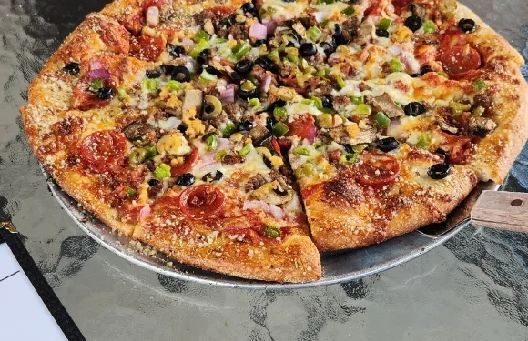 The Lovin' Oven Pizzeria
