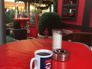 Cafe Knigge