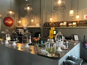 Mondvol Eatery Paternoster