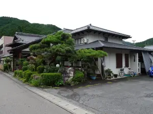 Sakaeya