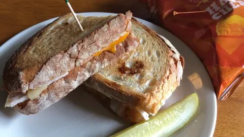 Juli's Bistro in Topeka