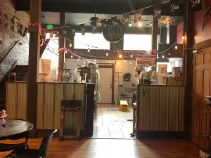 Mad Co. Brew House
