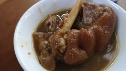 Ah Her Bah Kut Teh in Klang District