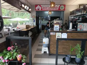 Memory Cafe & Laundry