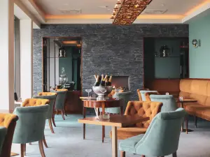 House Restaurant at Cliff House Hotel