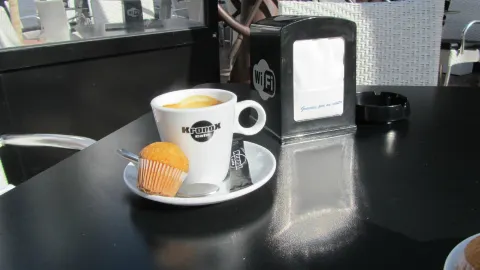Kronox Cafe in Nerja