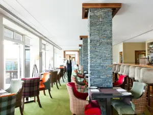 Bar Restaurant at the Cliff House
