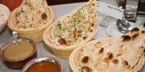 Delhi Live